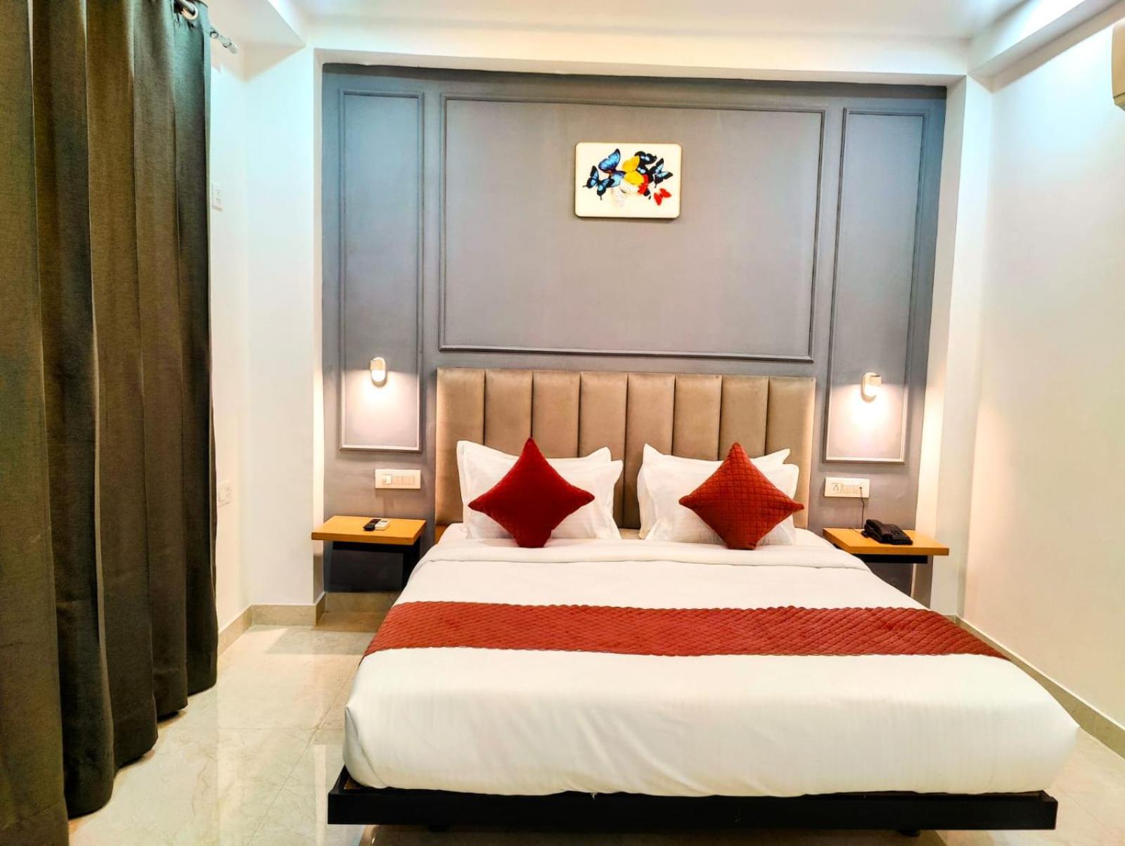 Mavens White Artemis Hospital Road Sector 52 Gurgaon Otel Dış mekan fotoğraf