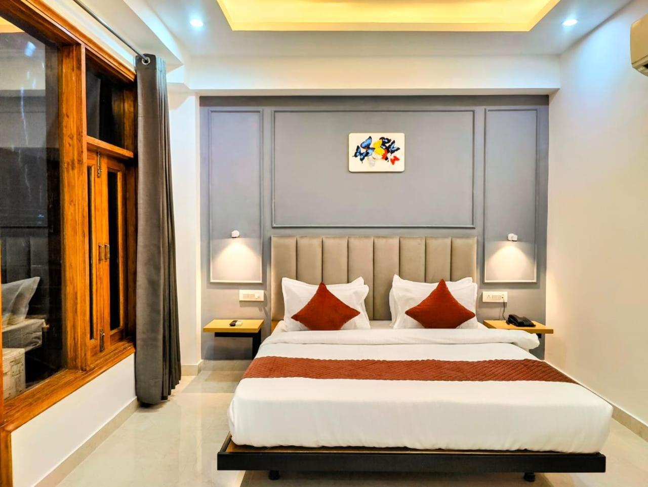 Mavens White Artemis Hospital Road Sector 52 Gurgaon Otel Dış mekan fotoğraf